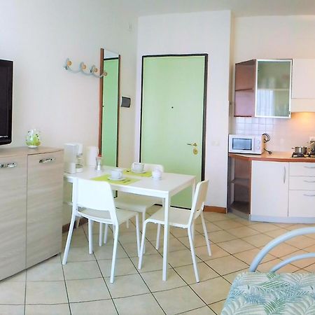 Green Holiday Wohnung Mit Schwimmbad Bibione Exterior photo