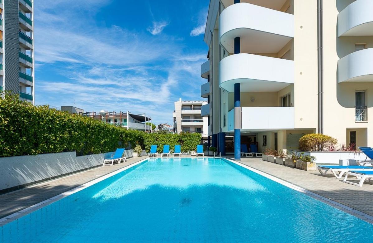 Green Holiday Wohnung Mit Schwimmbad Bibione Exterior photo