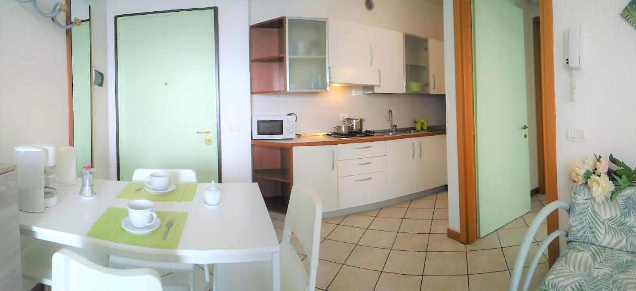 Green Holiday Wohnung Mit Schwimmbad Bibione Exterior photo